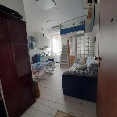 Monolocale Vicino Al Mare Apartment